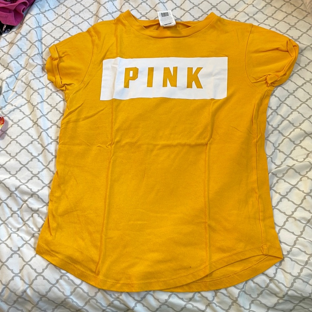 VS PINK Boxed logo Tee